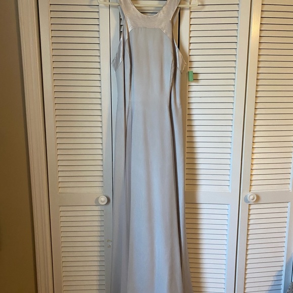 Dresses & Skirts - NWT Formal Evening Gown Size 9/10